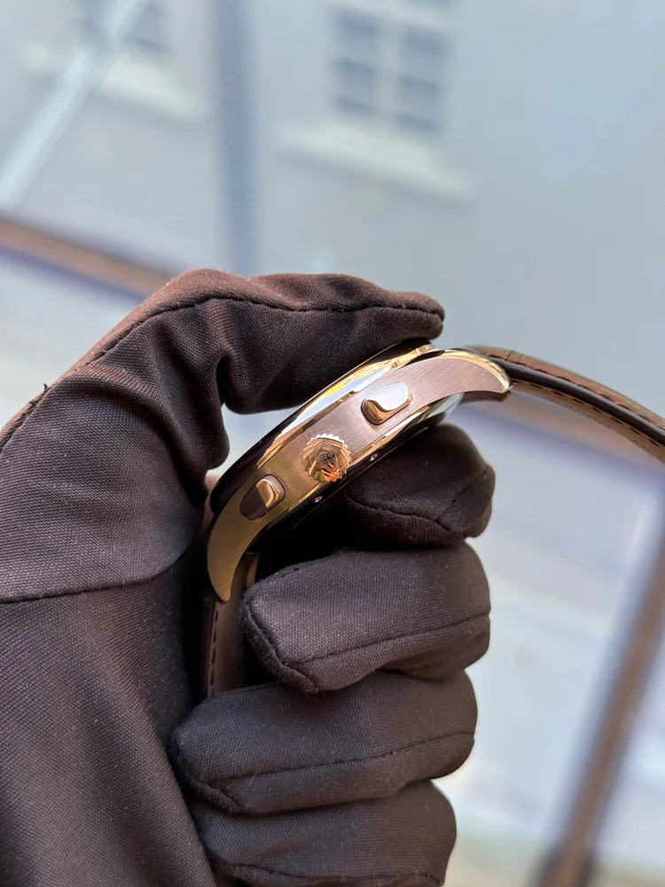 Girard Perregaux WW.TC TRAVELLER CHRONOGRAPH box and papers